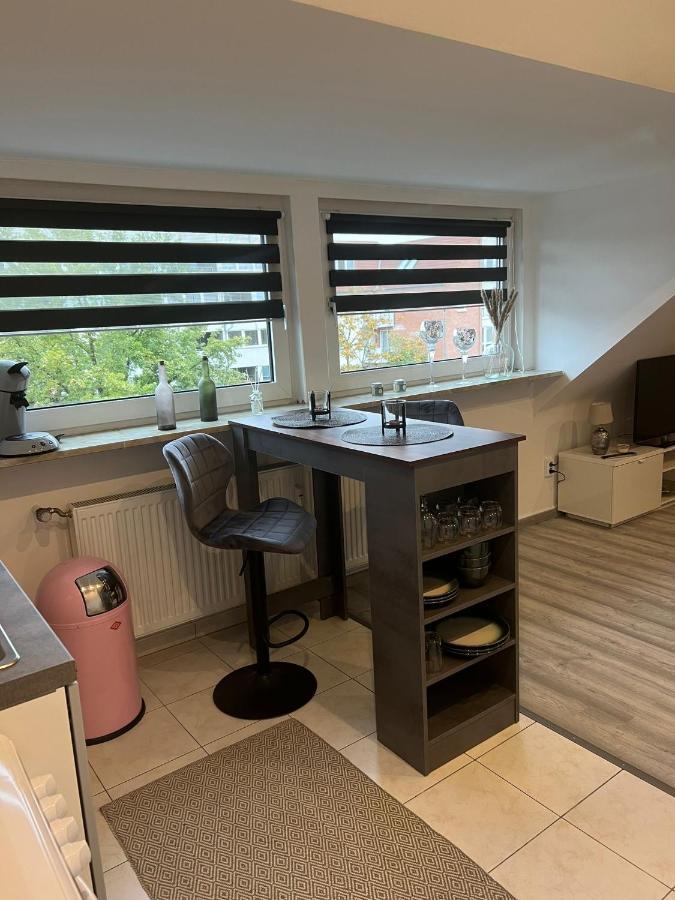 25 Qm Ferienwohnung Neuss Furth Buitenkant foto